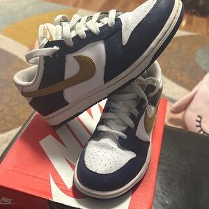 Nike Kids Sneakers - White, Gold, and Blue